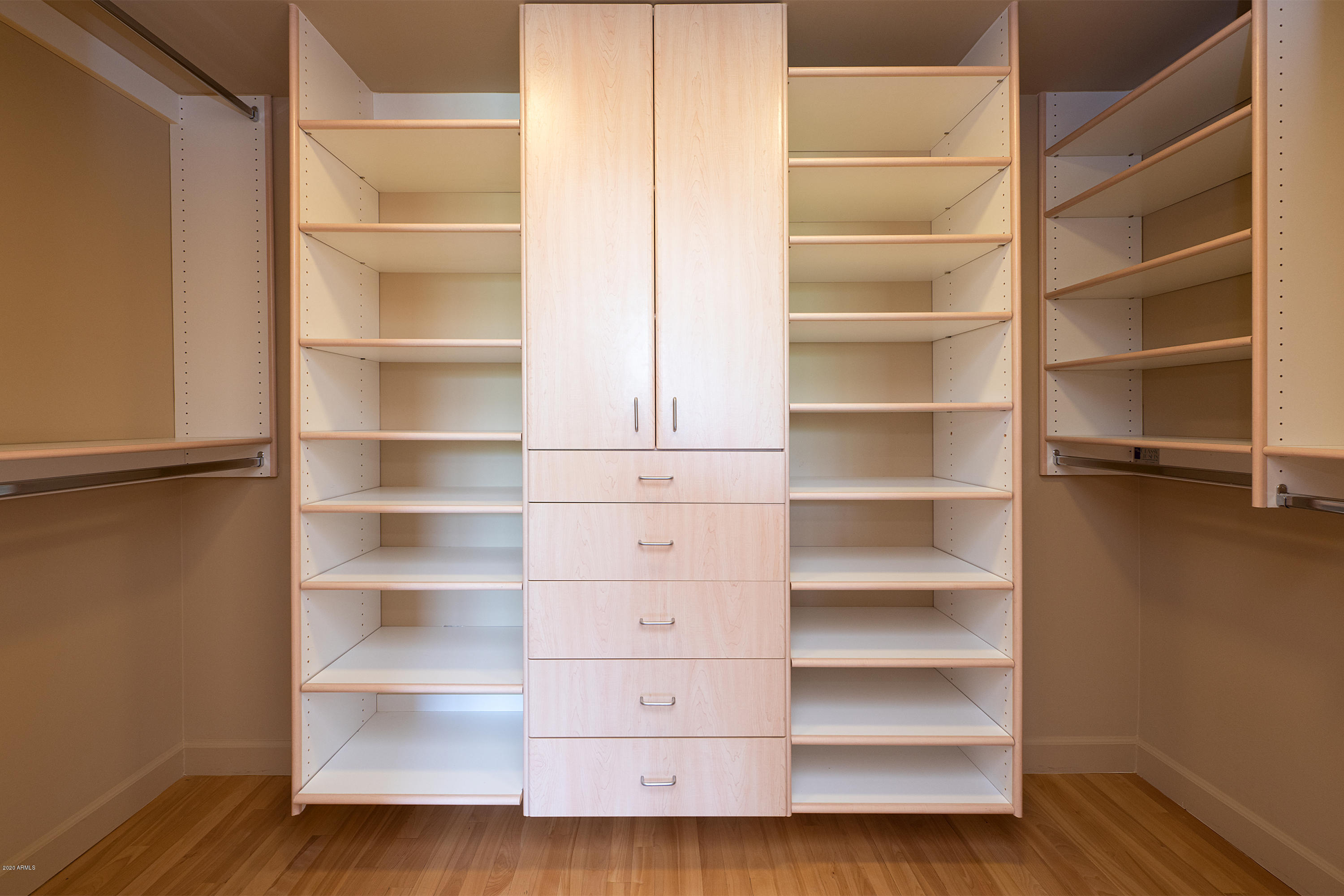 3140 East Ocotillo Road Phoenix, AZ 85016 - Photo 22 of 39 Junior Suite walk-in closet.