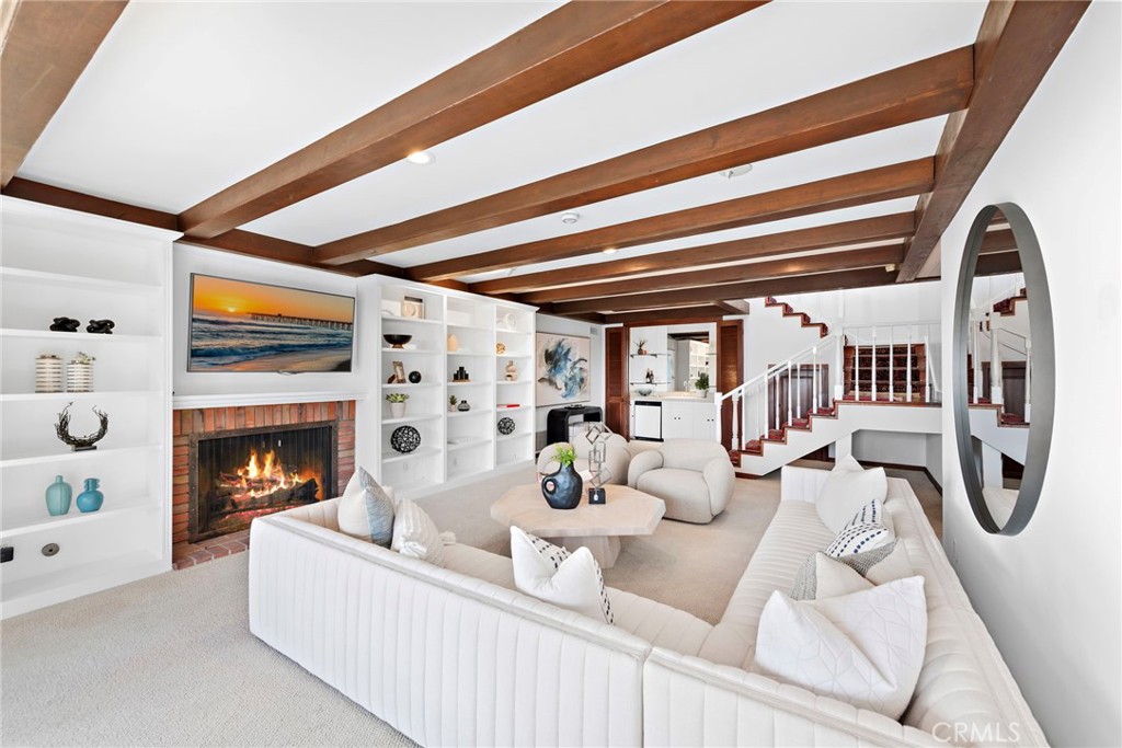 521 Kings Road Newport Beach, CA 92663 - Photo 31 of 48 Gallery Image 31