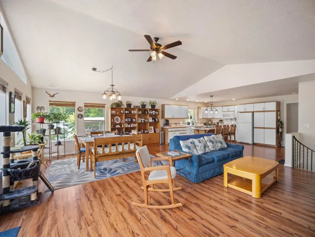 $460,000 | 26370 South Hinds Drive, St. Maries, ID 83861