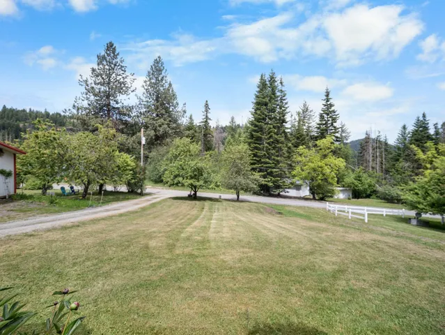 $460,000 | 26370 South Hinds Drive, St. Maries, ID 83861