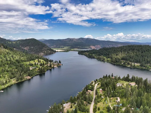 $460,000 | 26370 South Hinds Drive, St. Maries, ID 83861
