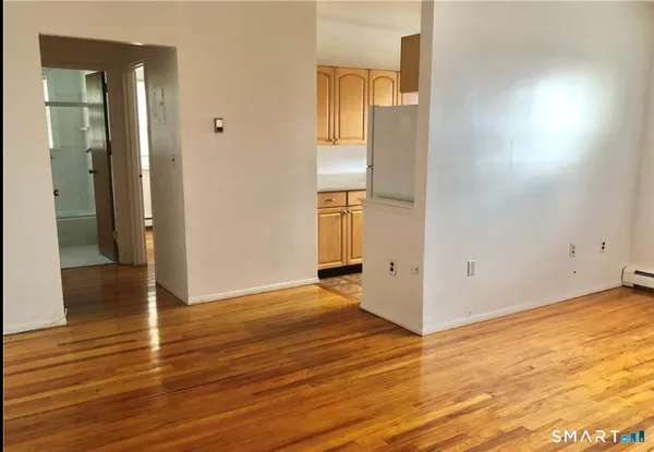 $1,750 | 324 Strawberry Hill Avenue, Unit A202, Norwalk, CT 06851