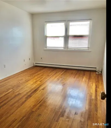 $1,750 | 324 Strawberry Hill Avenue, Unit A202, Norwalk, CT 06851