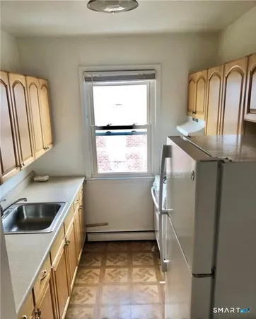 $1,750 | 324 Strawberry Hill Avenue, Unit A202, Norwalk, CT 06851