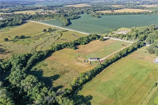 $175,000 | 183rd Street, Tonganoxie, KS 66086