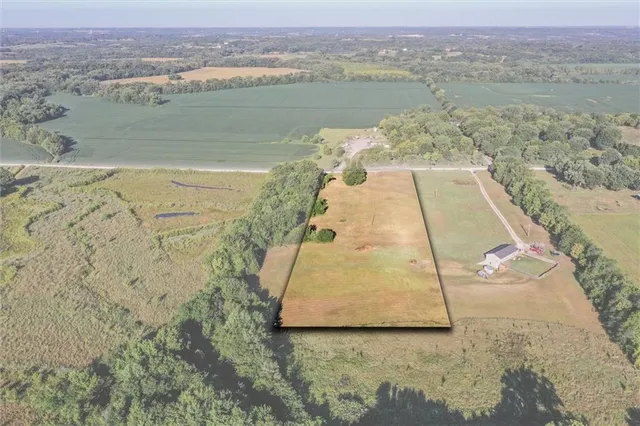 $175,000 | 183rd Street, Tonganoxie, KS 66086