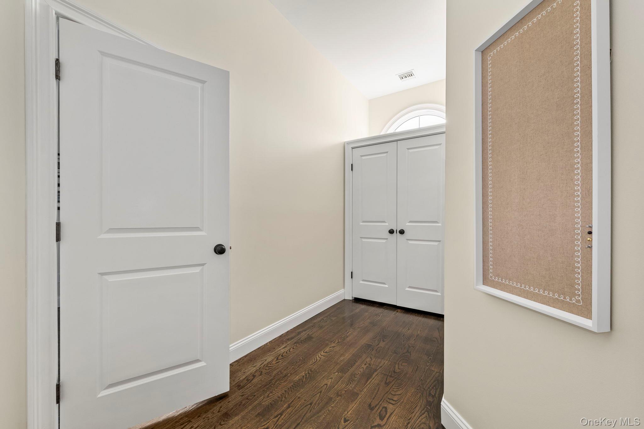 80 Central Boulevard Merrick, NY 11566 - Photo 17 of 31