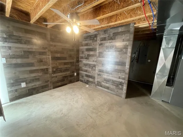 $2,000 | 634 Country Heights Drive, Lake St. Louis, MO 63367