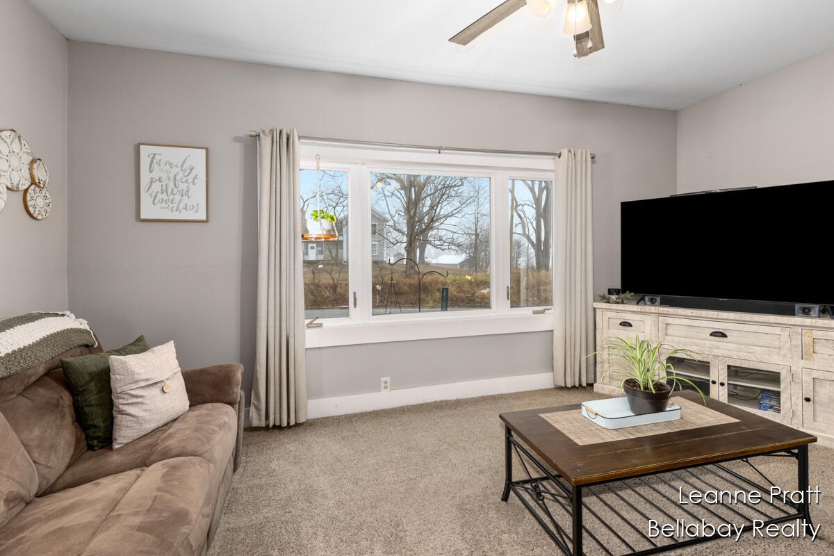 6810 Assyria Road Nashville, MI 49073 - Photo 13 of 43 IMG_1006