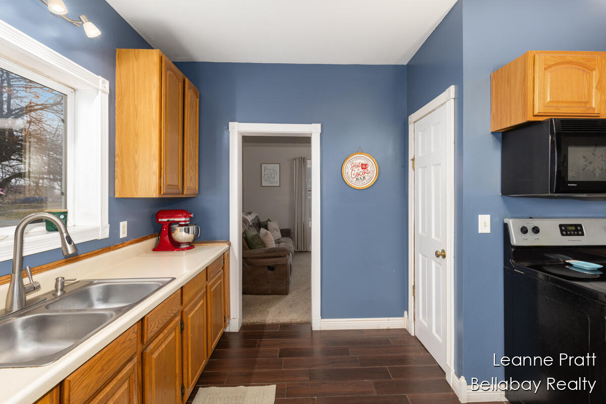 6810 Assyria Road Nashville, MI 49073 - Photo 19 of 43 IMG_1012
