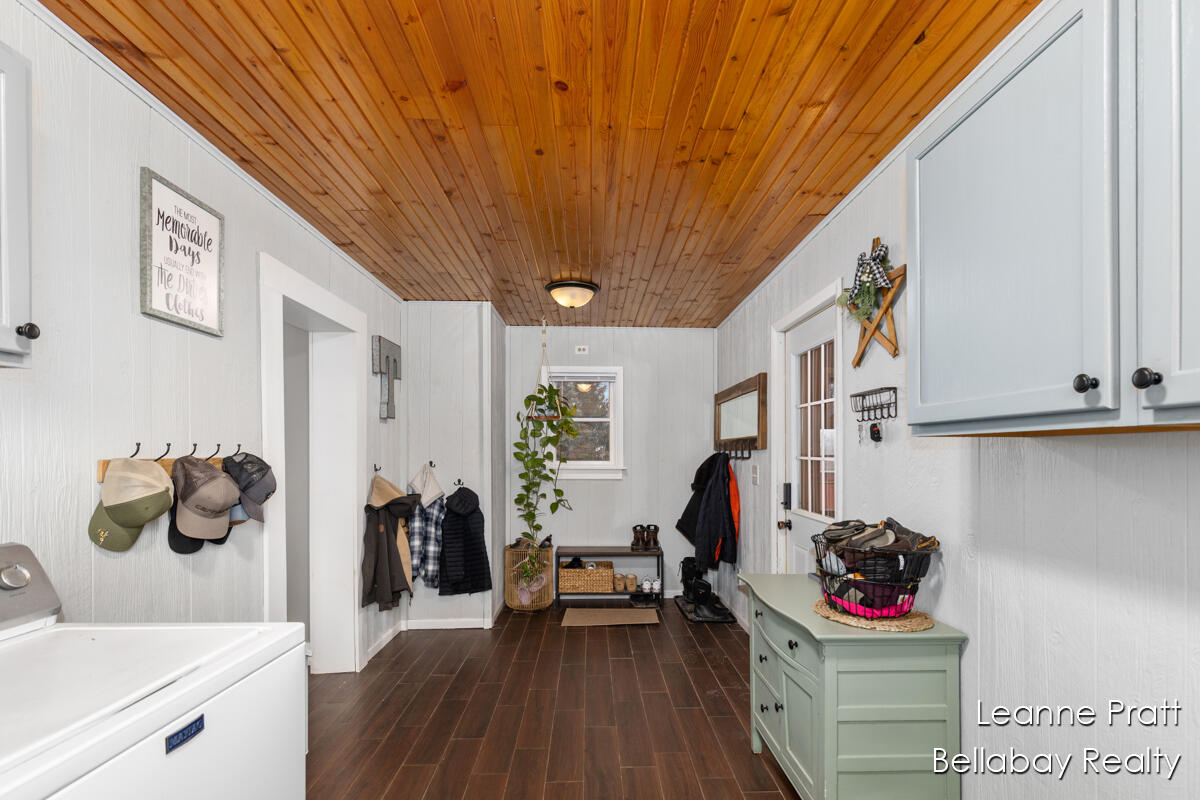 6810 Assyria Road Nashville, MI 49073 - Photo 21 of 43 IMG_1014