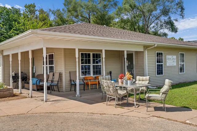 $629,000 | 121 Steiner Terrace, Prairie du Chien, WI 53821