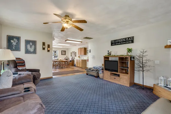 $619,900 | 121 Steiner Terrace, Prairie du Chien, WI 53821