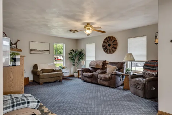 $619,900 | 121 Steiner Terrace, Prairie du Chien, WI 53821