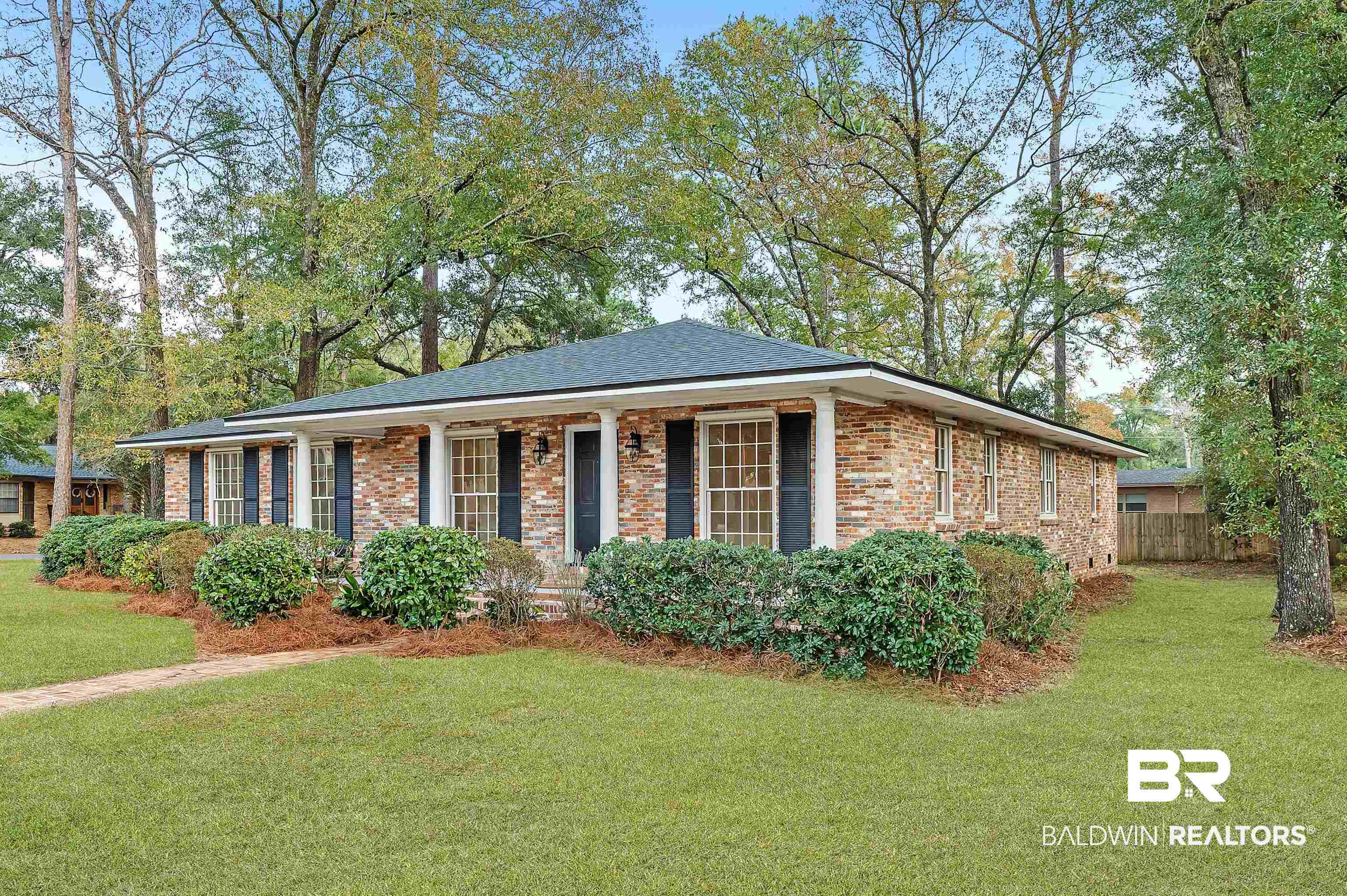 371 Francilla Circle Fairhope, AL 36532 - Photo 31 of 50 Front View
