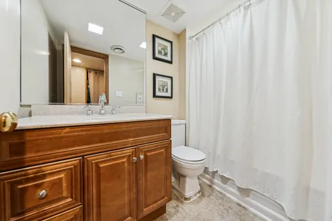 $315,000 | 2917 Westridge Drive, Woodridge, IL 60517