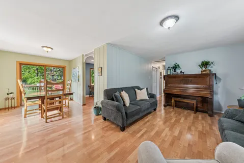 $315,000 | 2917 Westridge Drive, Woodridge, IL 60517