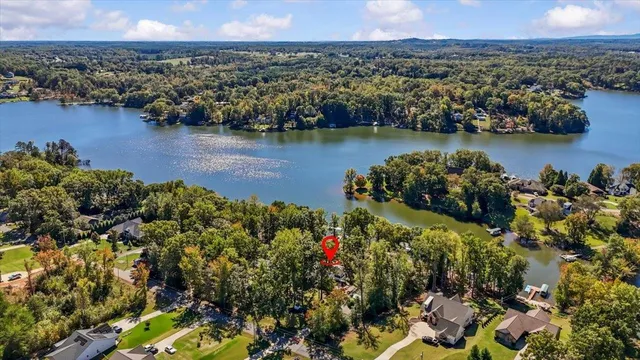 $849,900 | 260 Sunward Path, Inman, SC 29349