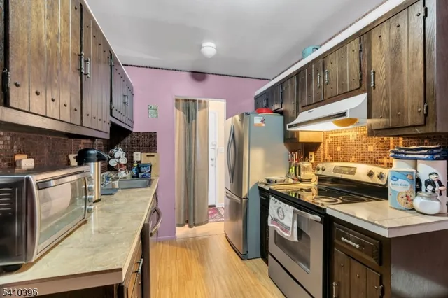 $250,000 | 160 Cross Slope Court, Unit J, Englishtown, NJ 07726