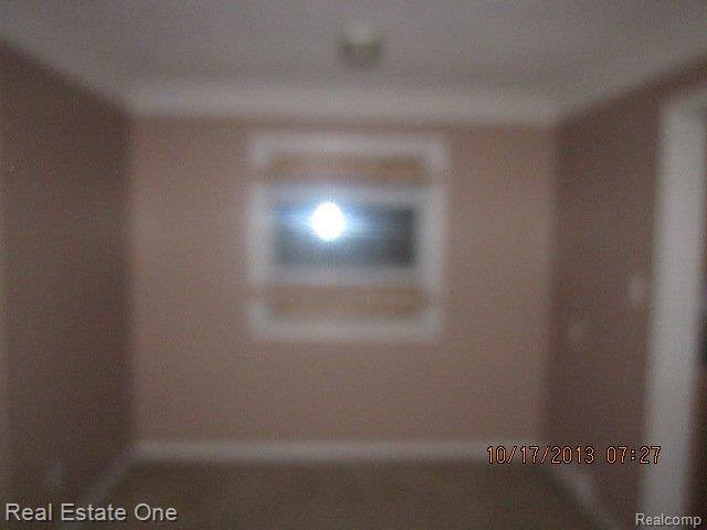 20051 Burt Road Detroit, MI 48219 - Photo 8 of 15 Dining room