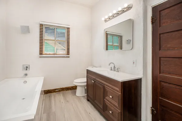 $1,750 | 3309 Ave North, Galveston, TX 77550