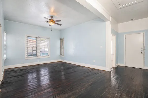 $1,750 | 3309 Ave North, Galveston, TX 77550