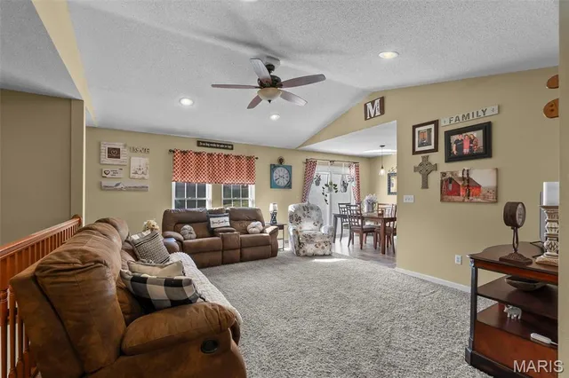 $269,900 | 639 Bunker Drive, Jackson, MO 63755