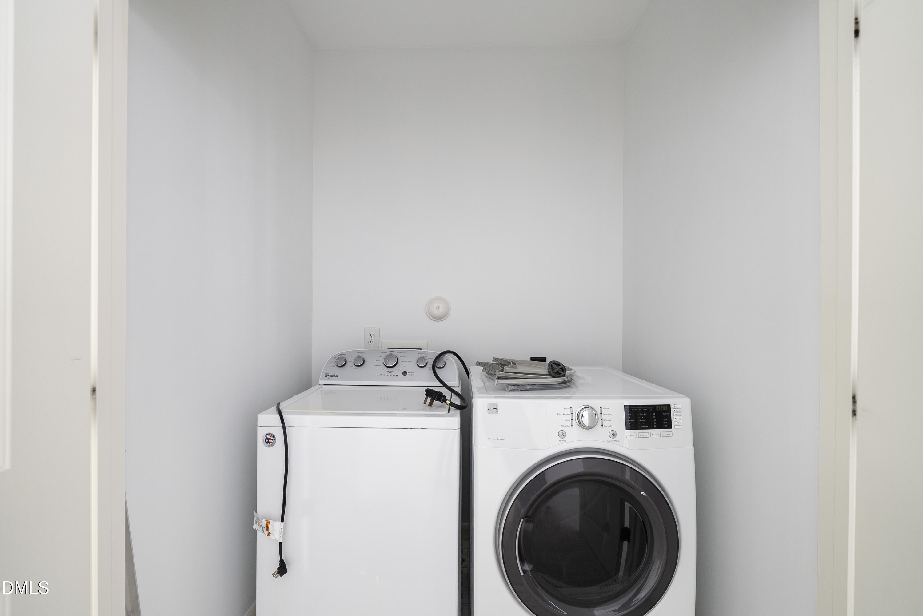 839 The Village Circle Raleigh, NC 27615 - Photo 34 of 41 DSC08166