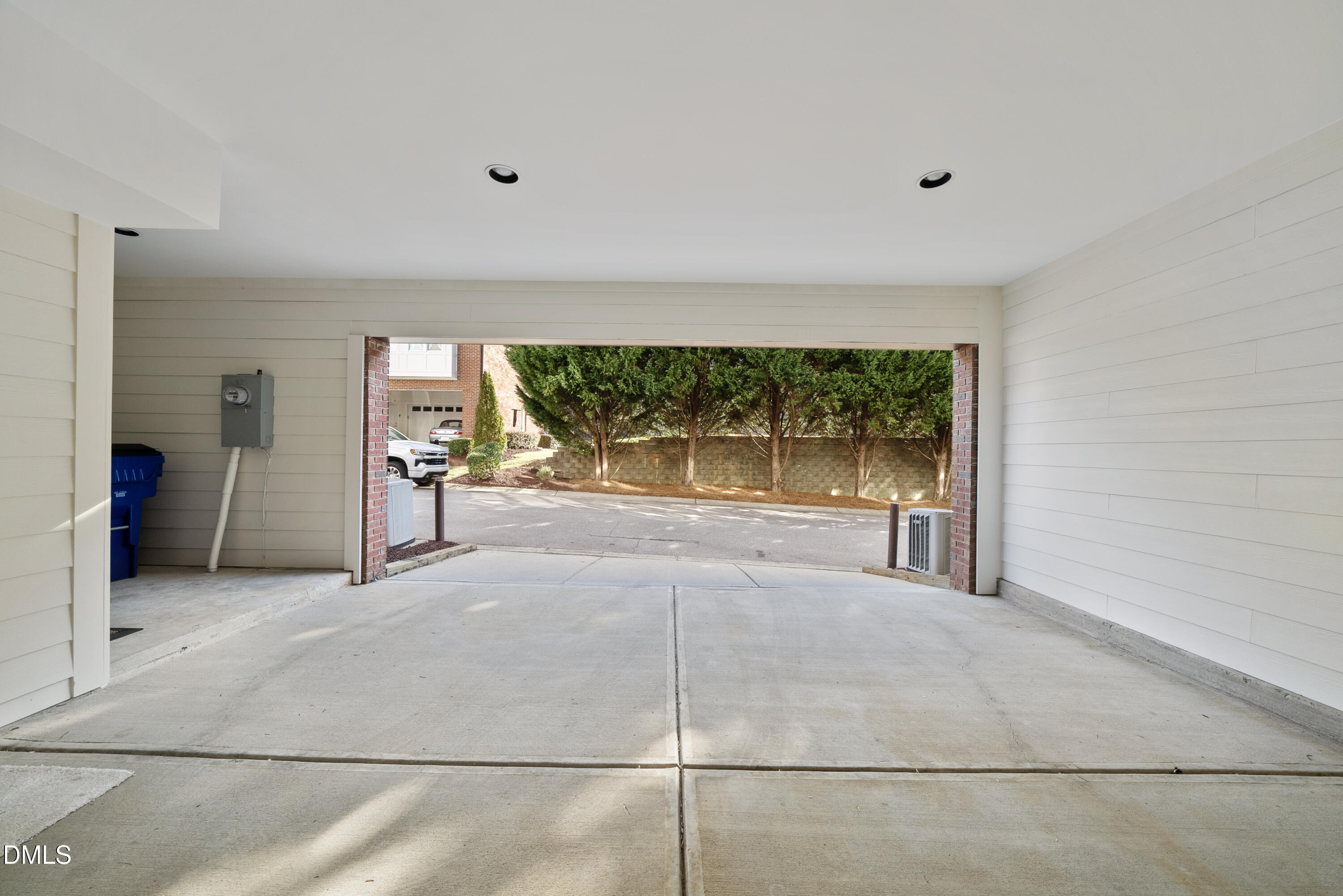 839 The Village Circle Raleigh, NC 27615 - Photo 7 of 41 DSC08061