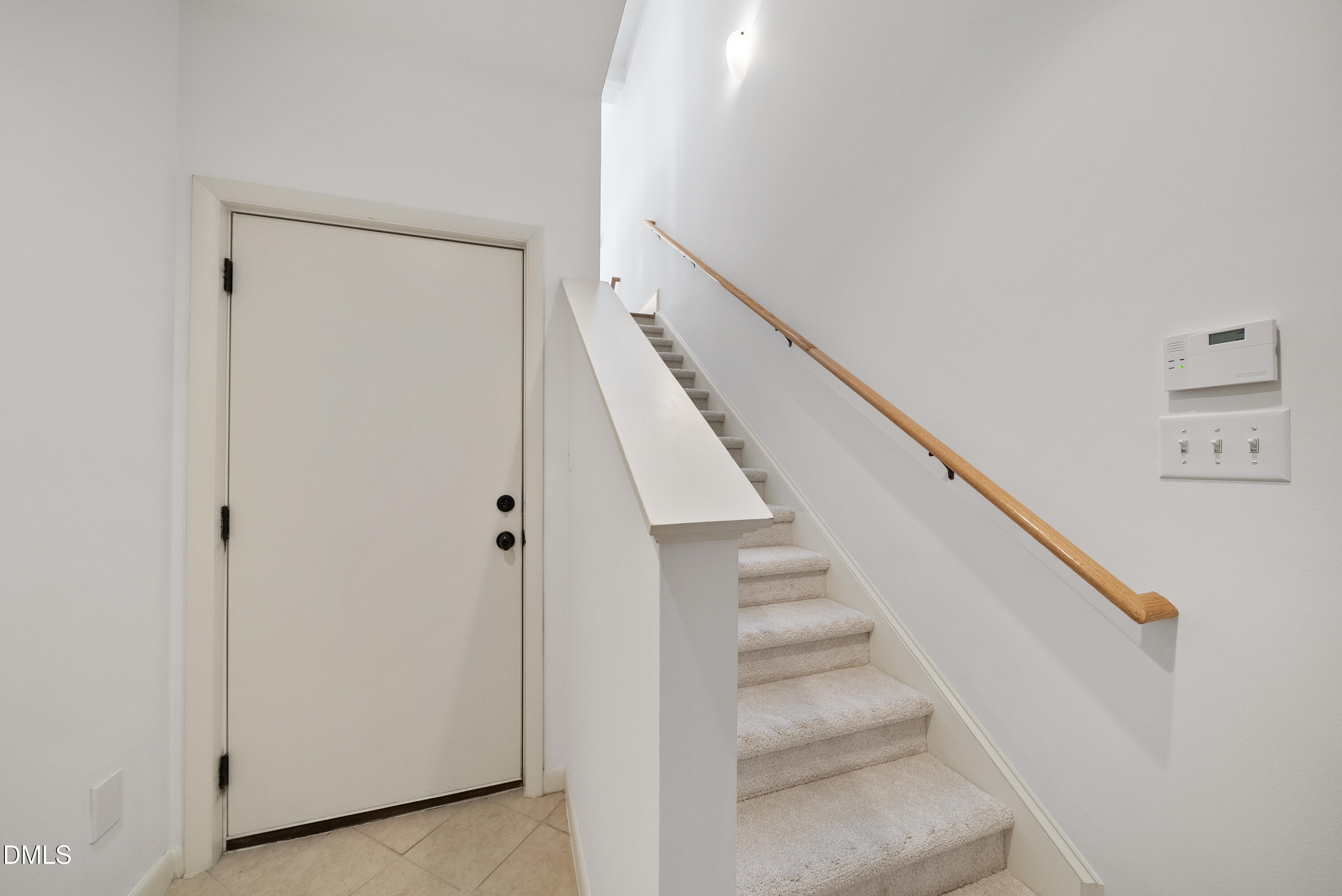 839 The Village Circle Raleigh, NC 27615 - Photo 9 of 41 DSC08064