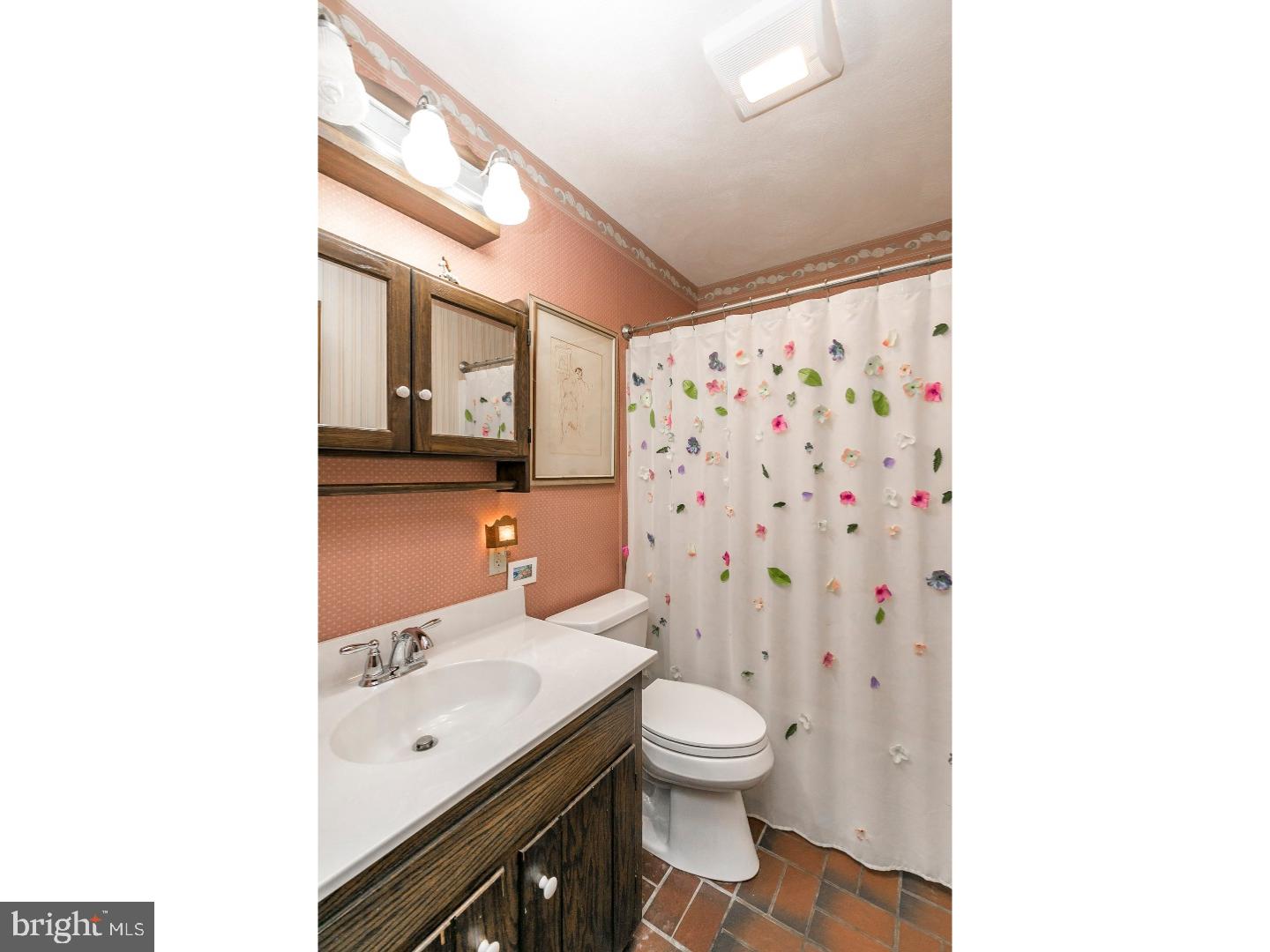 110 Rabbit Run Pottstown, PA 19465 - Photo 11 of 25