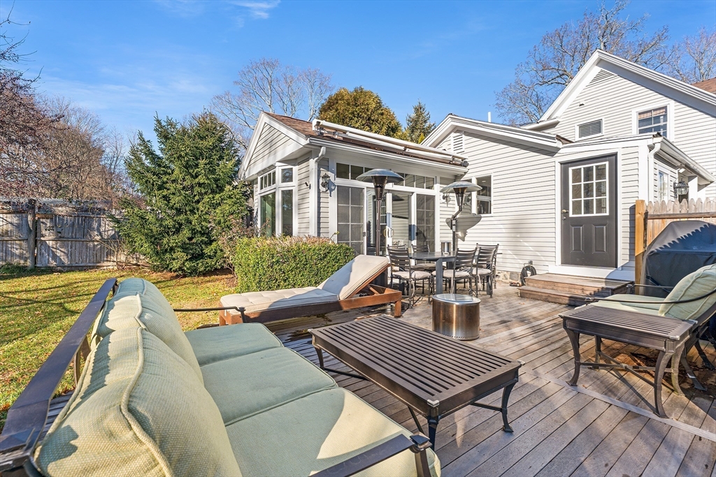 29 Cottage Street Wellesley, MA 02482 - Photo 27 of 42