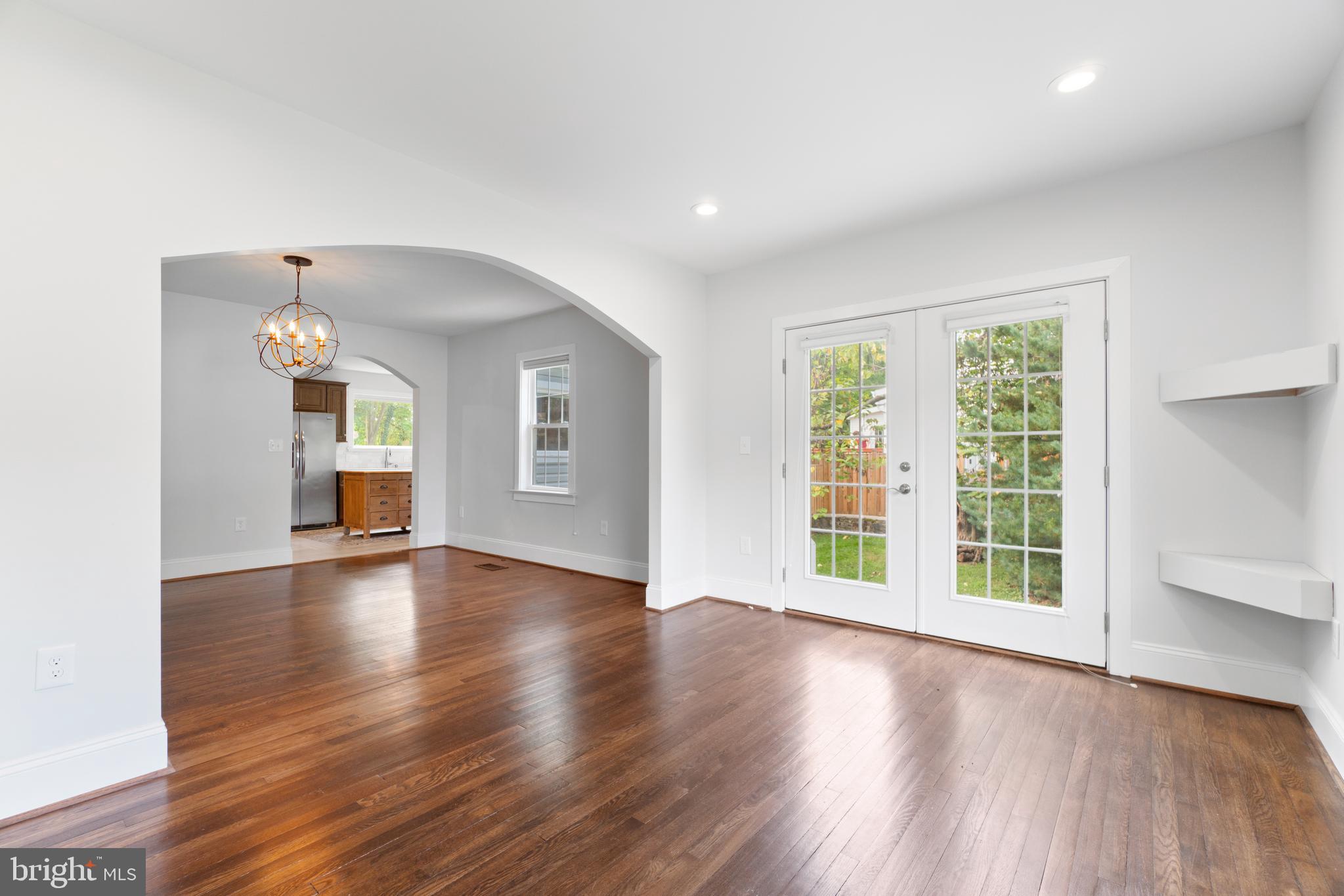 407 Edwards Ferry Road Northeast Leesburg, VA 20176 - Photo 17 of 62 Gallery Image 17