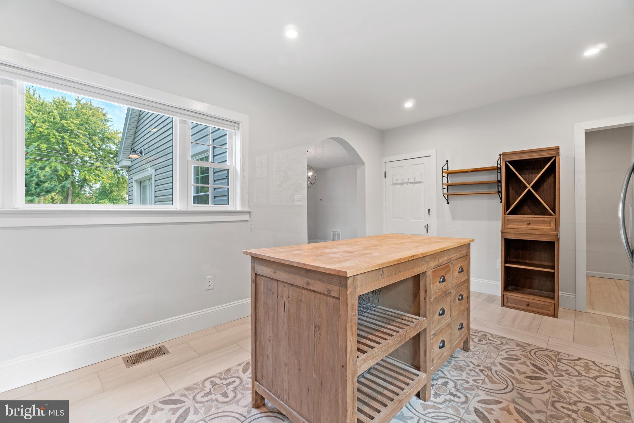 407 Edwards Ferry Road Northeast Leesburg, VA 20176 - Photo 25 of 62 Gallery Image 25