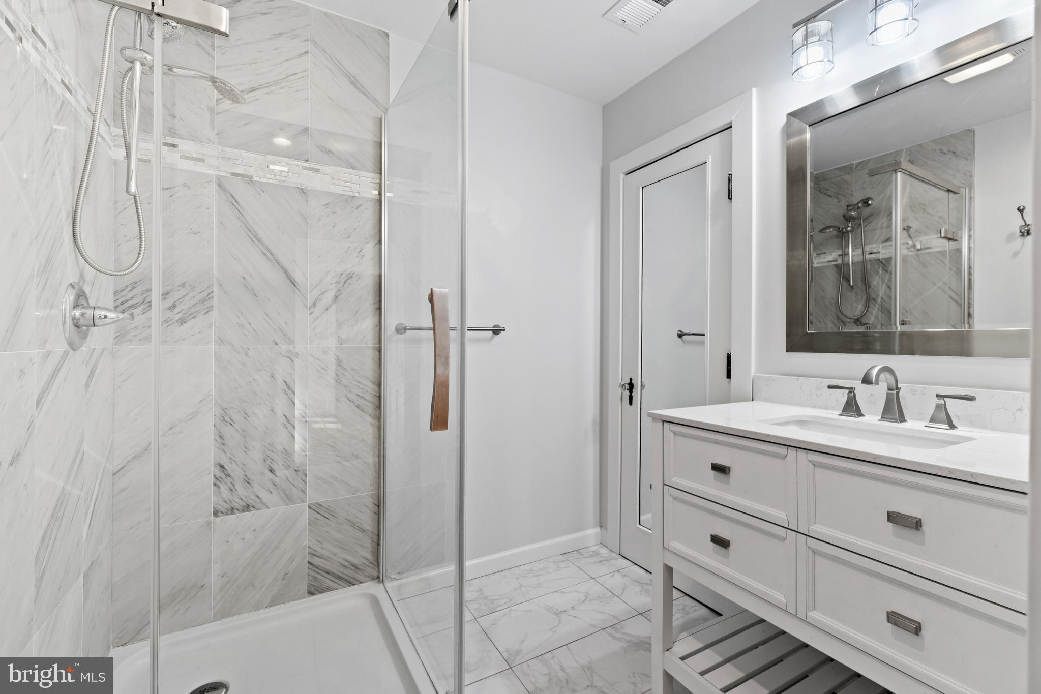 407 Edwards Ferry Road Northeast Leesburg, VA 20176 - Photo 33 of 62 Gallery Image 33