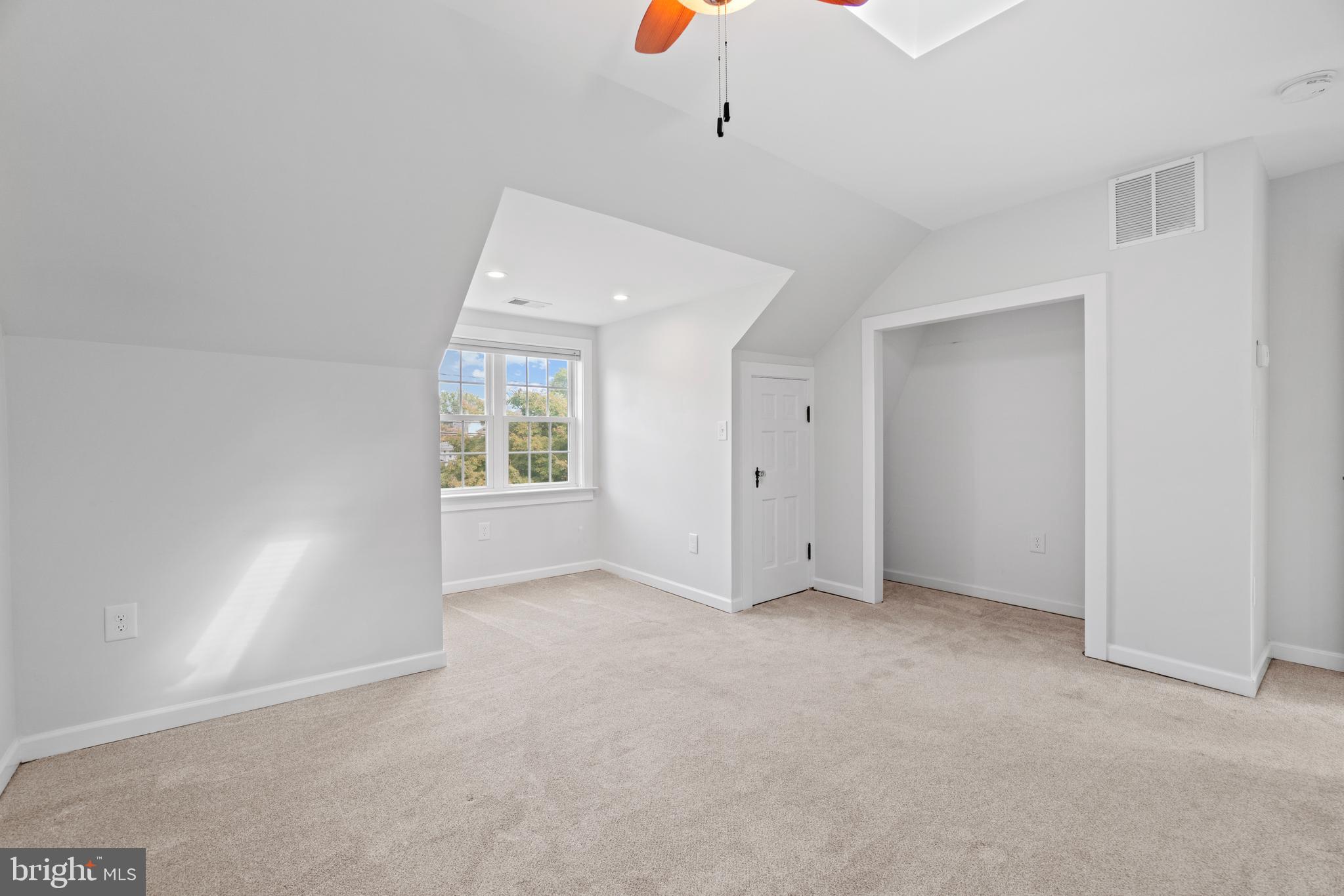 407 Edwards Ferry Road Northeast Leesburg, VA 20176 - Photo 36 of 62 Gallery Image 36