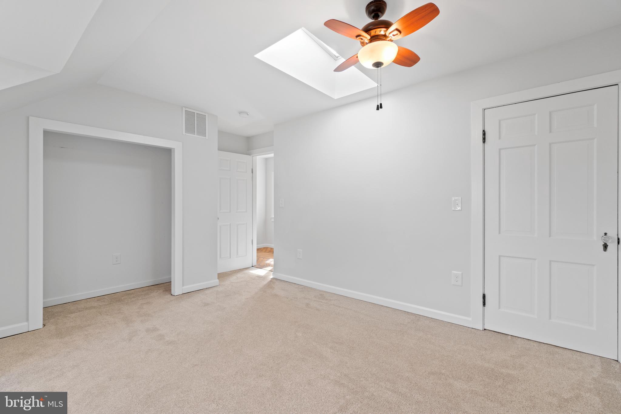 407 Edwards Ferry Road Northeast Leesburg, VA 20176 - Photo 37 of 62 Gallery Image 37