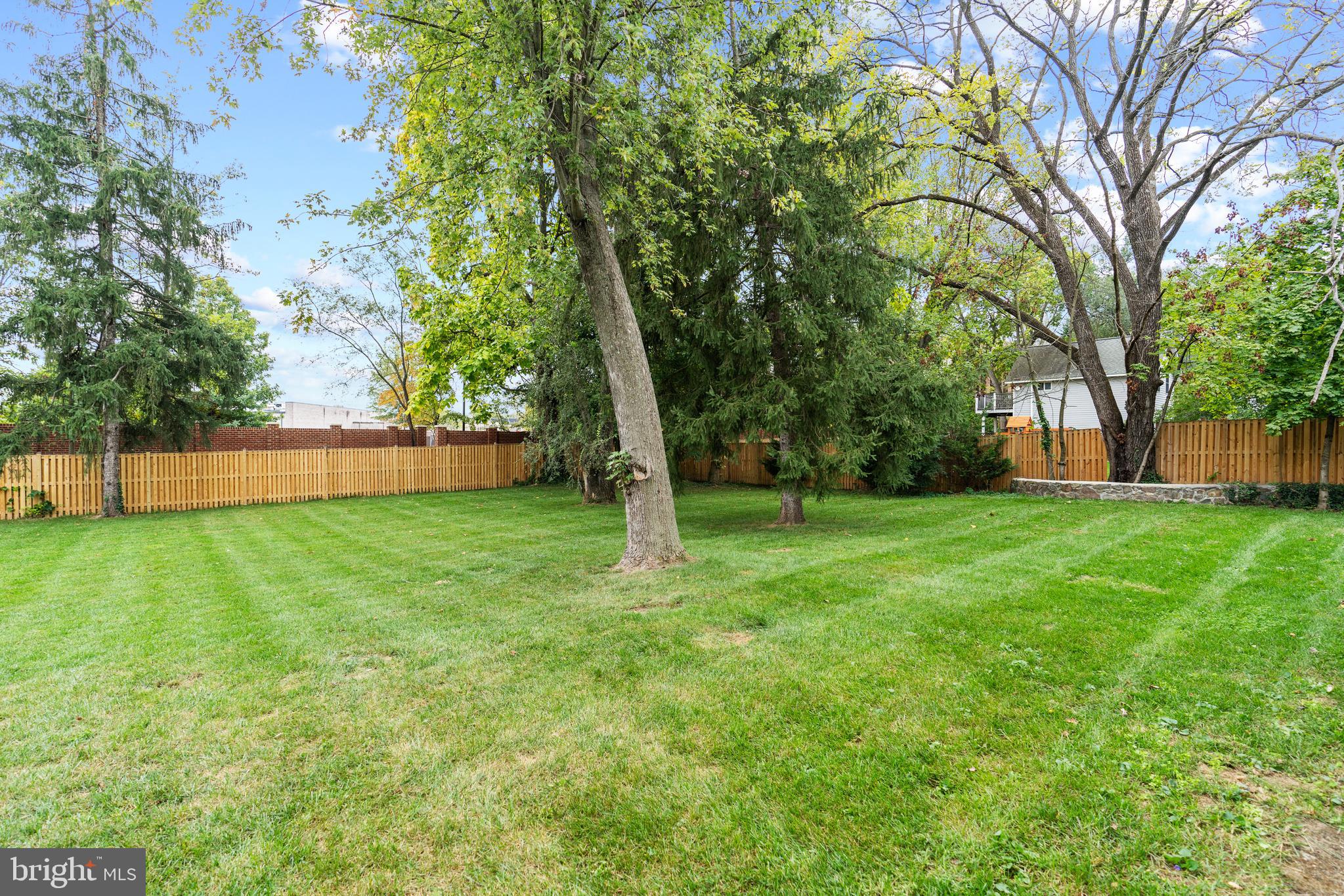 407 Edwards Ferry Road Northeast Leesburg, VA 20176 - Photo 46 of 62 Gallery Image 46