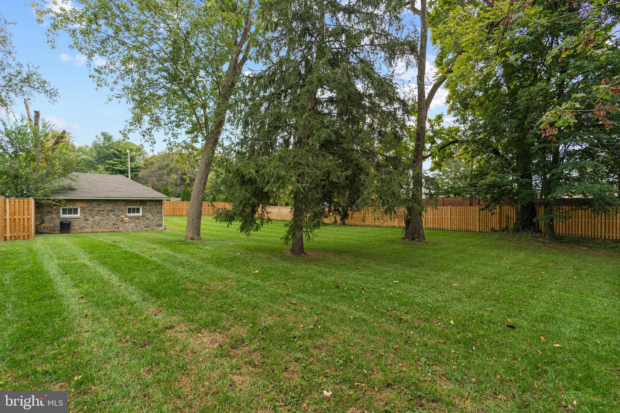 407 Edwards Ferry Road Northeast Leesburg, VA 20176 - Photo 48 of 62 Gallery Image 48