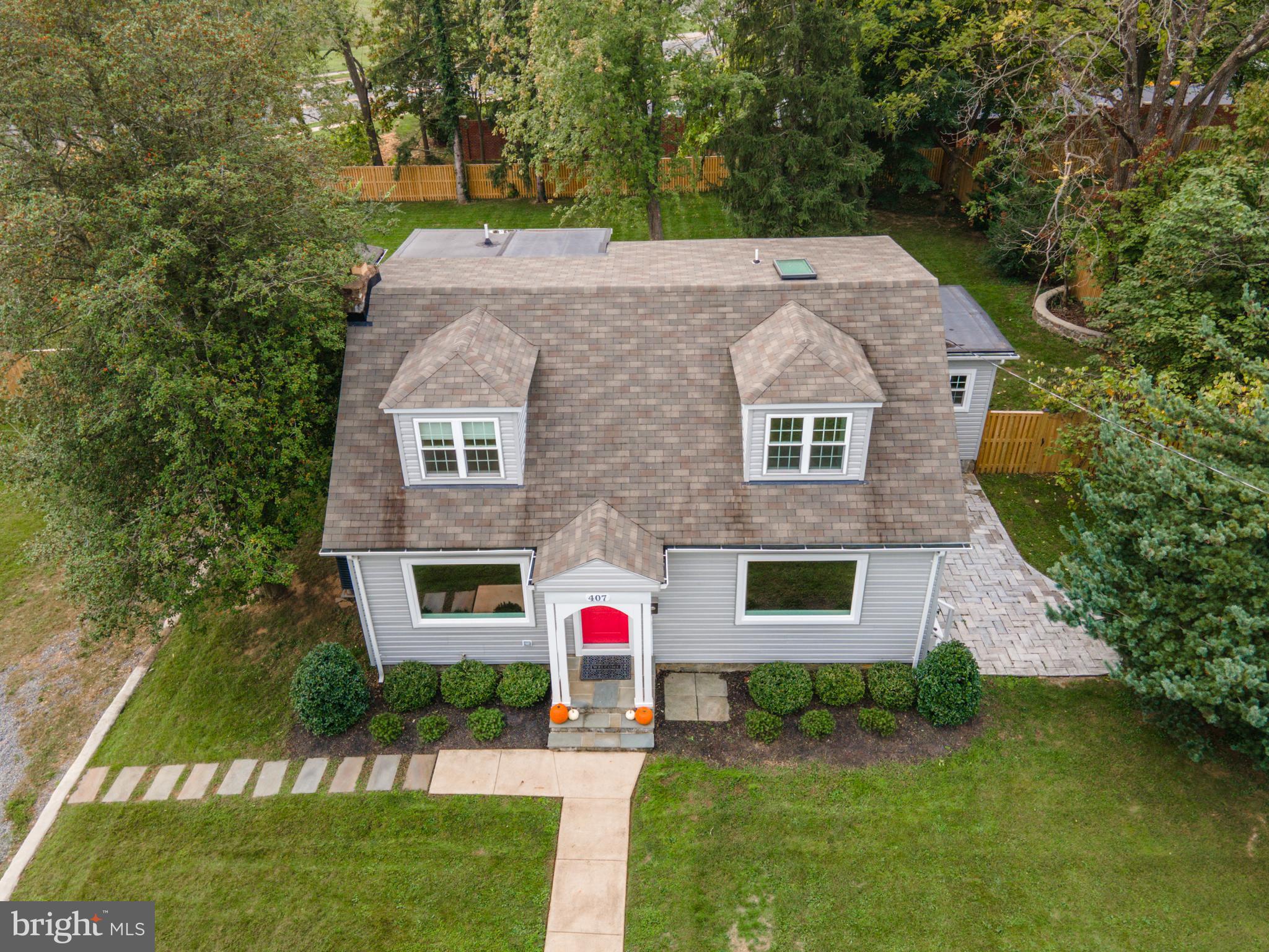 407 Edwards Ferry Road Northeast Leesburg, VA 20176 - Photo 6 of 62 Gallery Image 6
