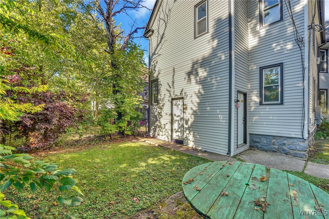 112 19th Street Buffalo, NY 14213 - Photo 11 of 13