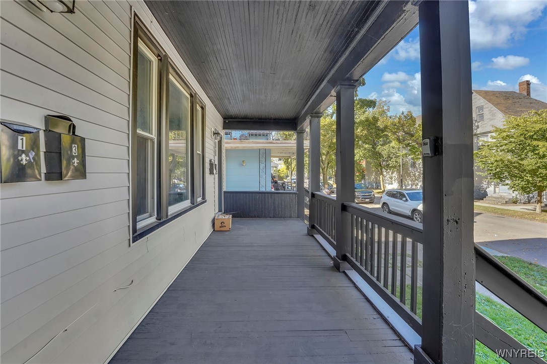 112 19th Street Buffalo, NY 14213 - Photo 2 of 13