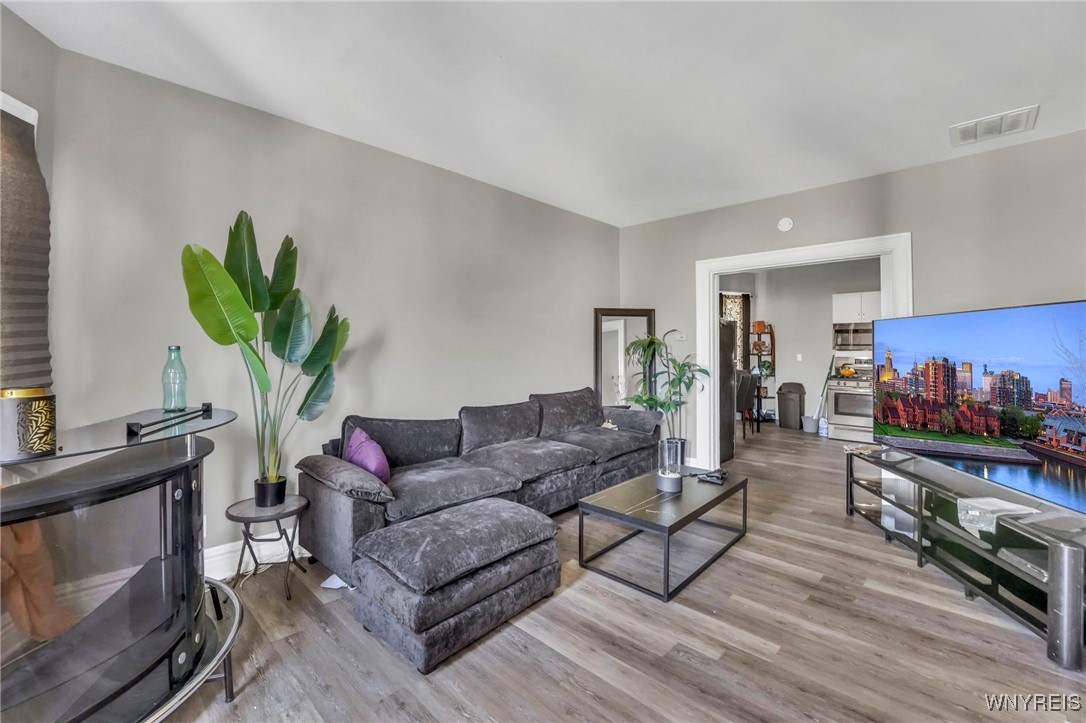 112 19th Street Buffalo, NY 14213 - Photo 6 of 13