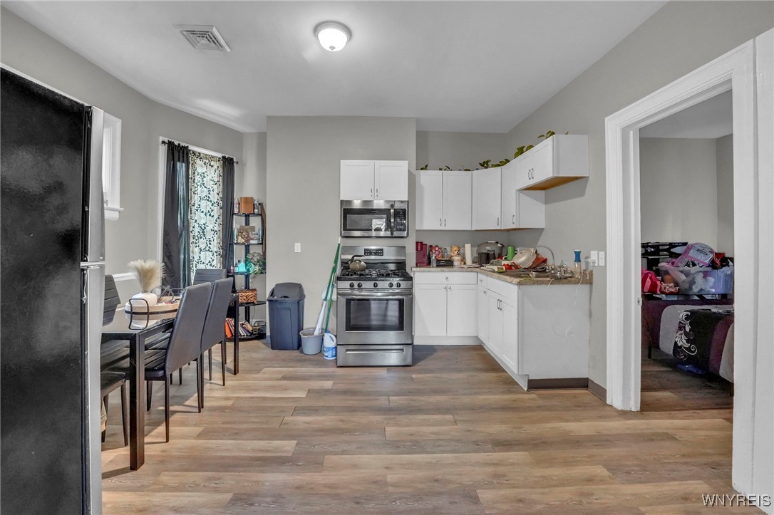 112 19th Street Buffalo, NY 14213 - Photo 8 of 13