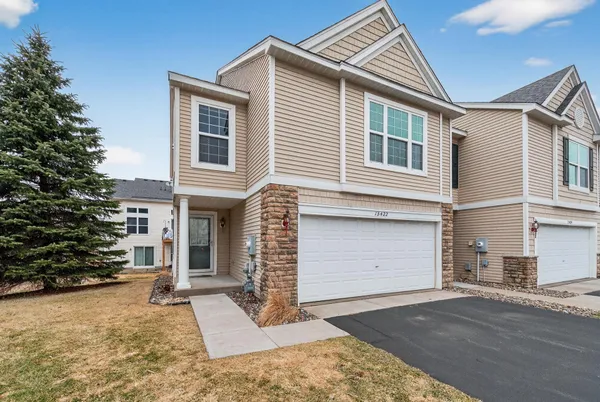 $299,900 | 15422 Foster Drive North, Hugo, MN 55038