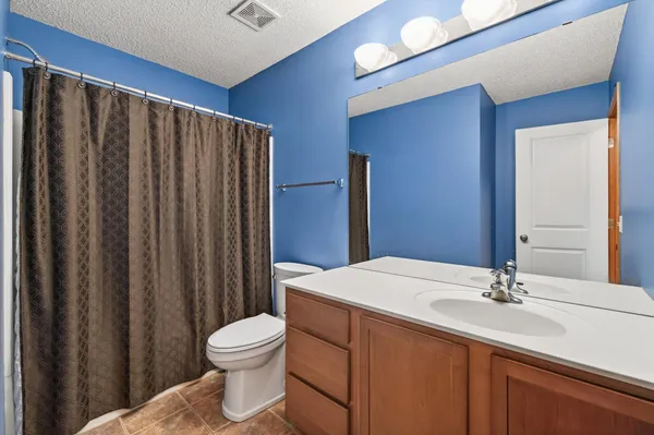 $299,900 | 15422 Foster Drive North, Hugo, MN 55038