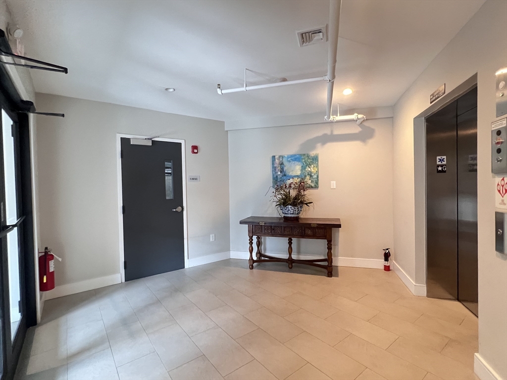 33 Ward Street, Unit 1 Boston, MA 02127 - Photo 11 of 21
