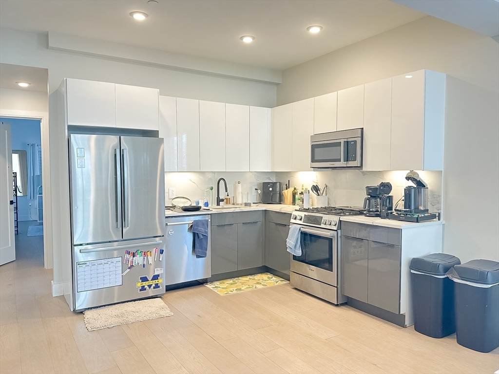 33 Ward Street, Unit 1 Boston, MA 02127 - Photo 3 of 13