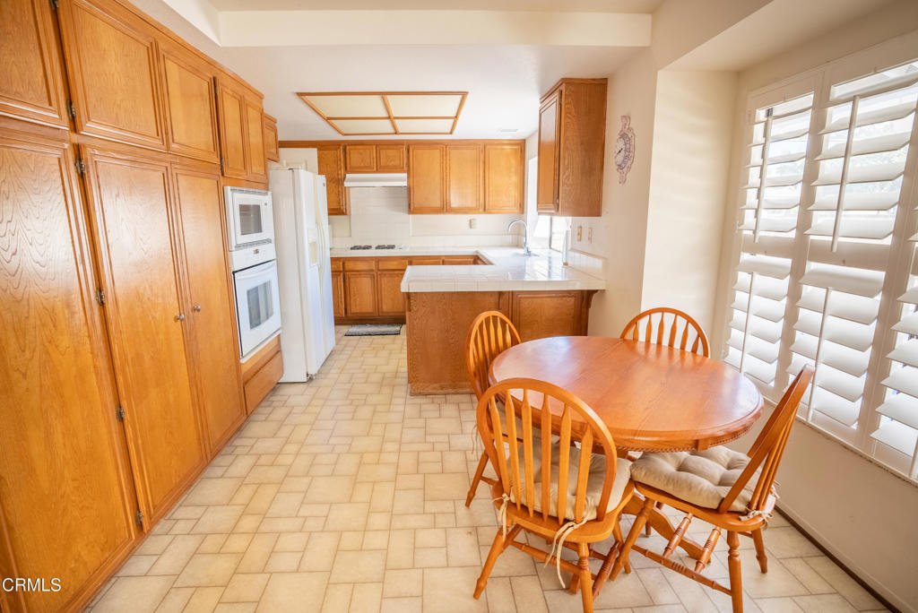2500 Lilac Walk Oxnard, CA 93030 - Photo 18 of 51
