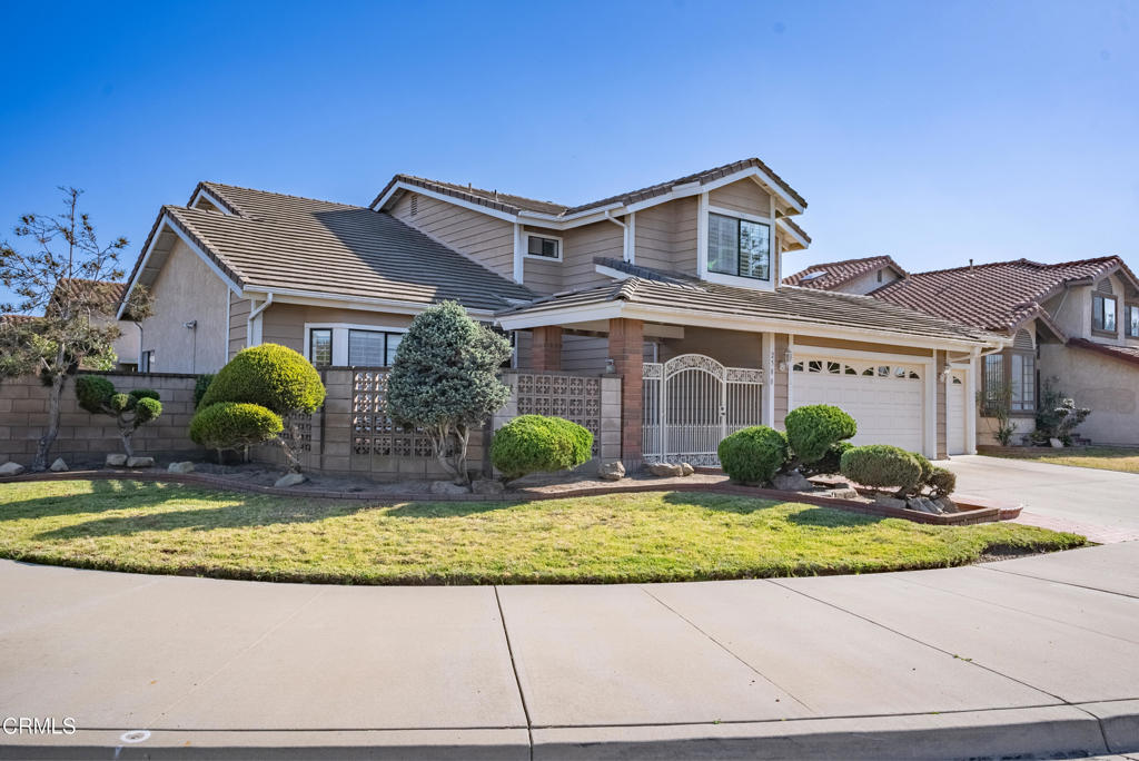 2500 Lilac Walk Oxnard, CA 93030 - Photo 3 of 51